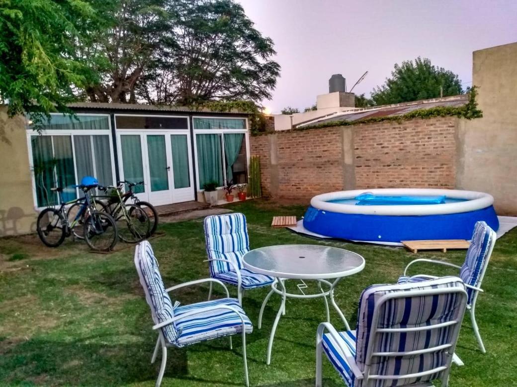 El Descanso San Antonio de Areco Rum bild